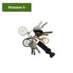 sleutelbos met veel sleutels, 2 tags en een clip voor een keycord